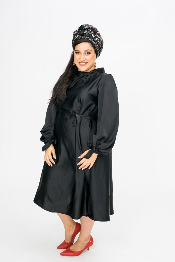 שמלת אריאל שחורה